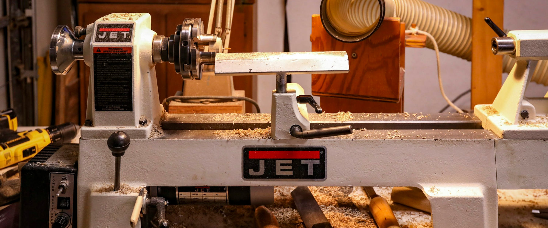 The Science Behind High-Performance Woodworking Lathes